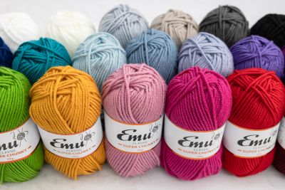 Yarn Emu Classic Super Chunky 100g / Different shades