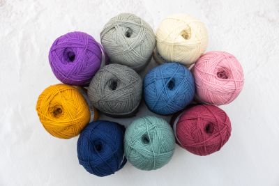 Yarn Emu Classic Aran With Wool 400 g / Different shades