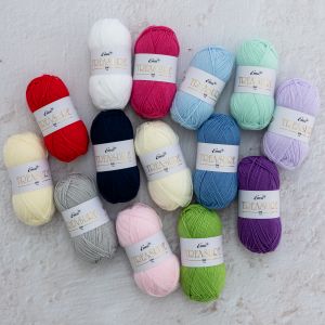 Yarn Emu Treasure DK 50 g / Different shades