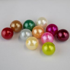 Mother-of-pearl pearls 16 mm / Different shades